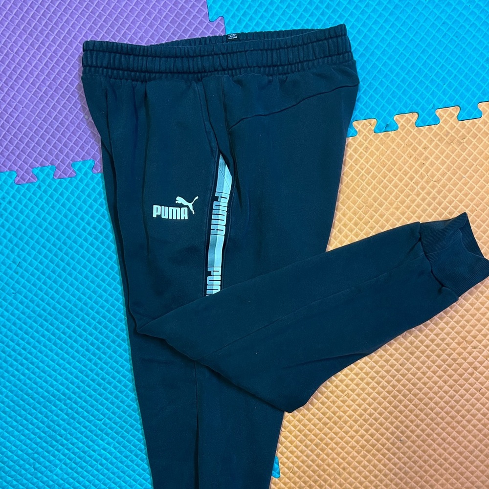 Men’s Puma Joggers
